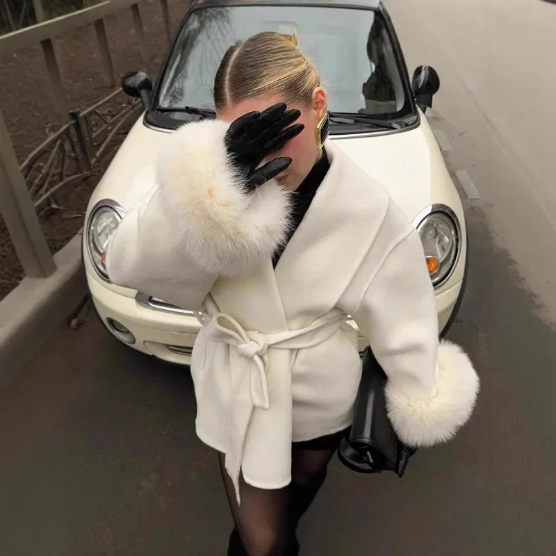 Manteau Chic à Revers en Peluche avec Ceinture