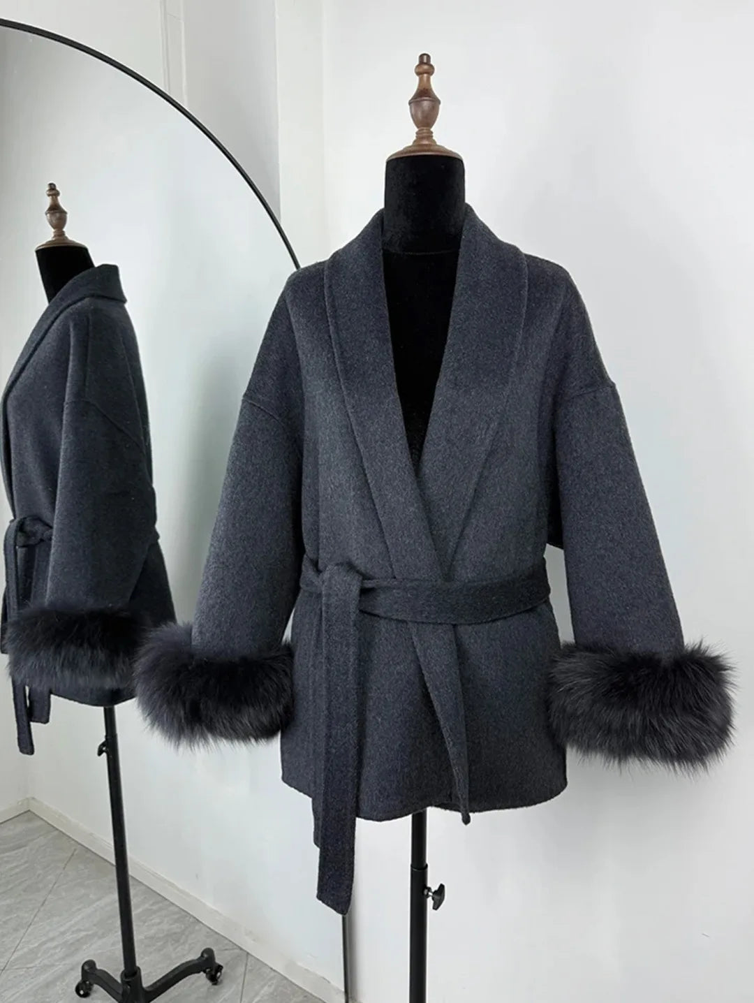 Manteau Chic à Revers en Peluche avec Ceinture
