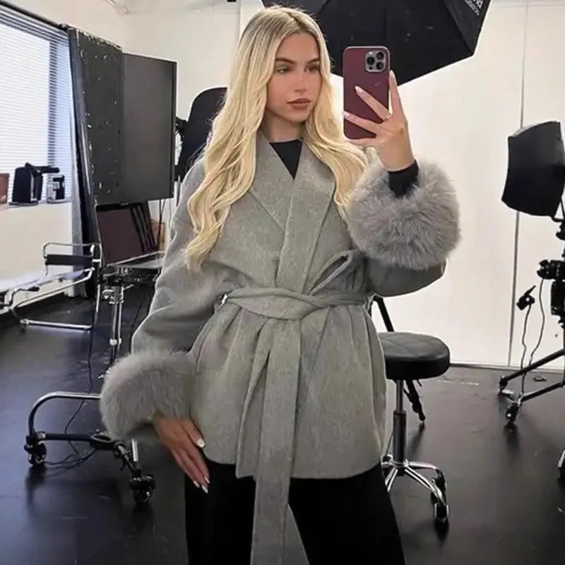 Manteau Chic à Revers en Peluche avec Ceinture