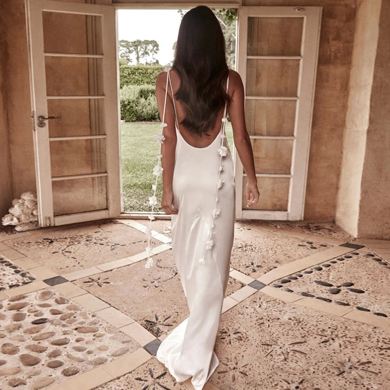 Robe Longue Blanche Satin Romance Floral